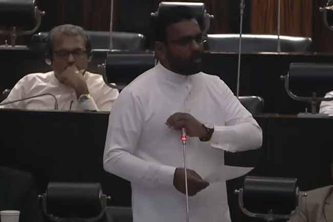 අසිත නිරෝෂණට දිනන දකුණ සාමූහිකයෙනුත් අභියෝගයක්