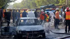 'ඉස්ලාමාබාද් මරාගෙන මැරෙන බෝම්බ ප්රහාරයෙන් 12 දෙනෙක් මරුට' - පකිස්ථාන අභ්යන්තර කටයුතු ඇමති