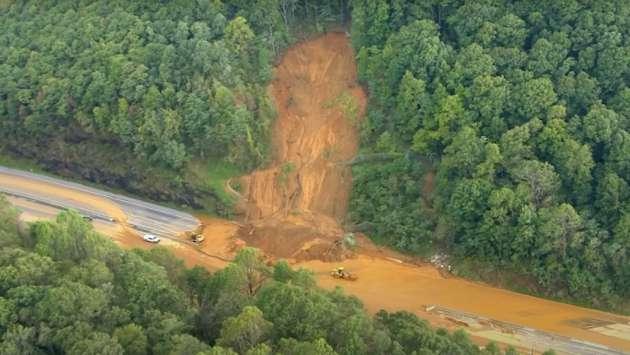 300+ mm rainfall: Landslides Reported in Ududumbara